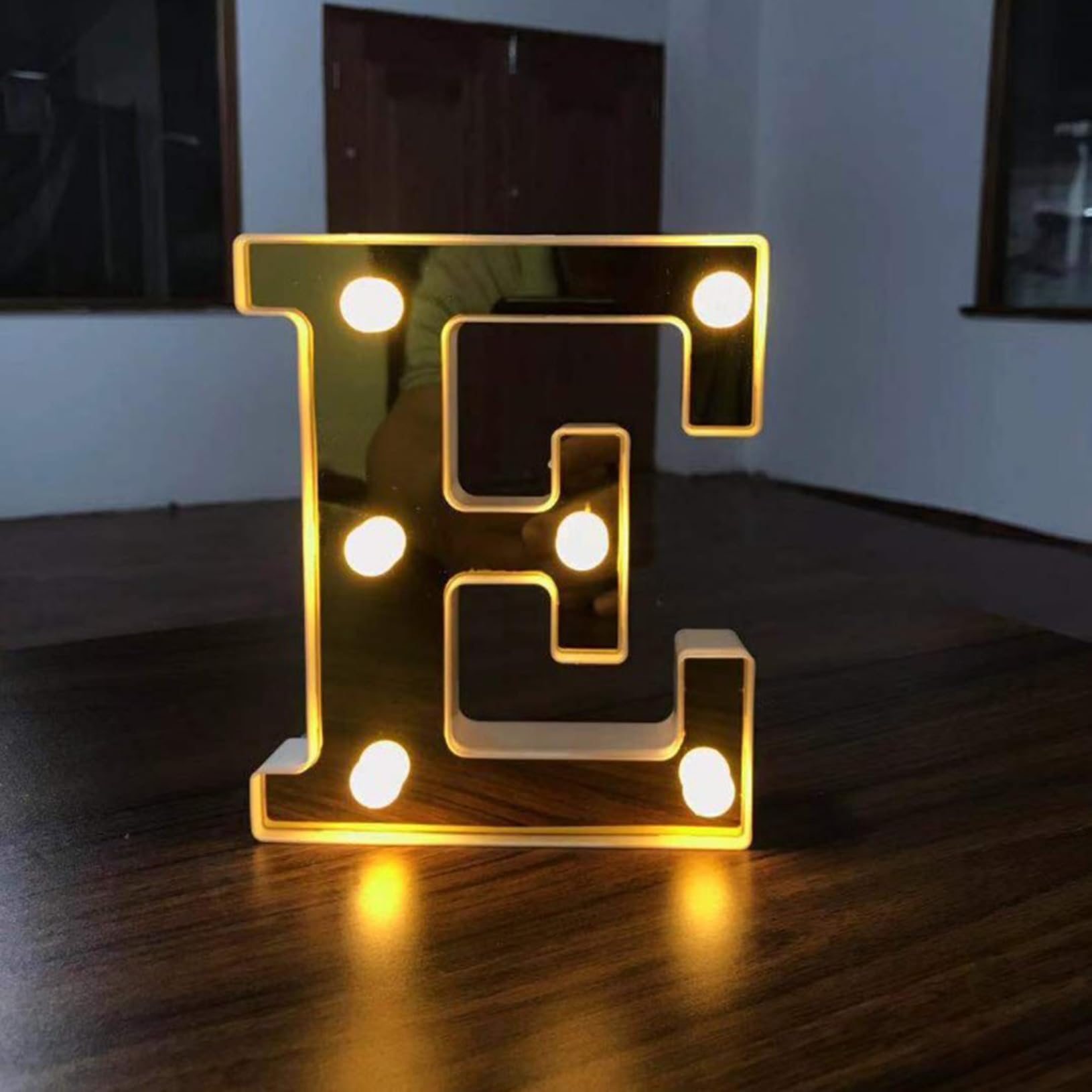LED Letter E Lights 16cm Marquee Decoration Light Up 0-9 Numbers Night Light Letters Lights Sign for Party Wedding Anniversary Decor Battery Operatgn