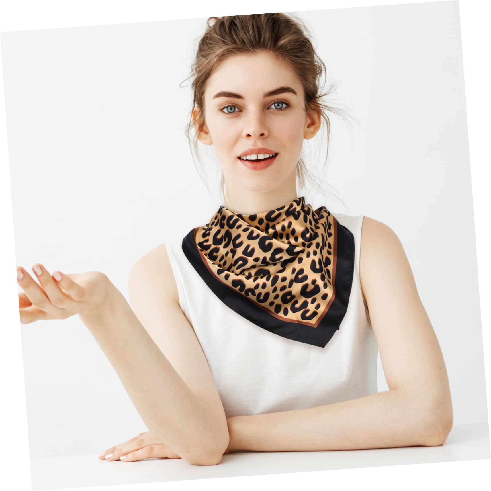 SHERCHPRY Elegante Pañuelo de Seda de 70 X 70 Cm Pañuelo Cuadrado para Mujer con Estampado de Leopardo para El Trabajo