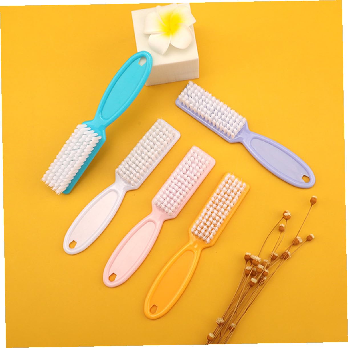 Spazzola per Unghie in Plastica la Pulizia, Set 24 Pezzi, Manico Antiscivolo, per Mani, Piedi e Unghie, Adatta a Uomini, Donne e Ragazzo Ragazza, Portatile per Colore Casuale