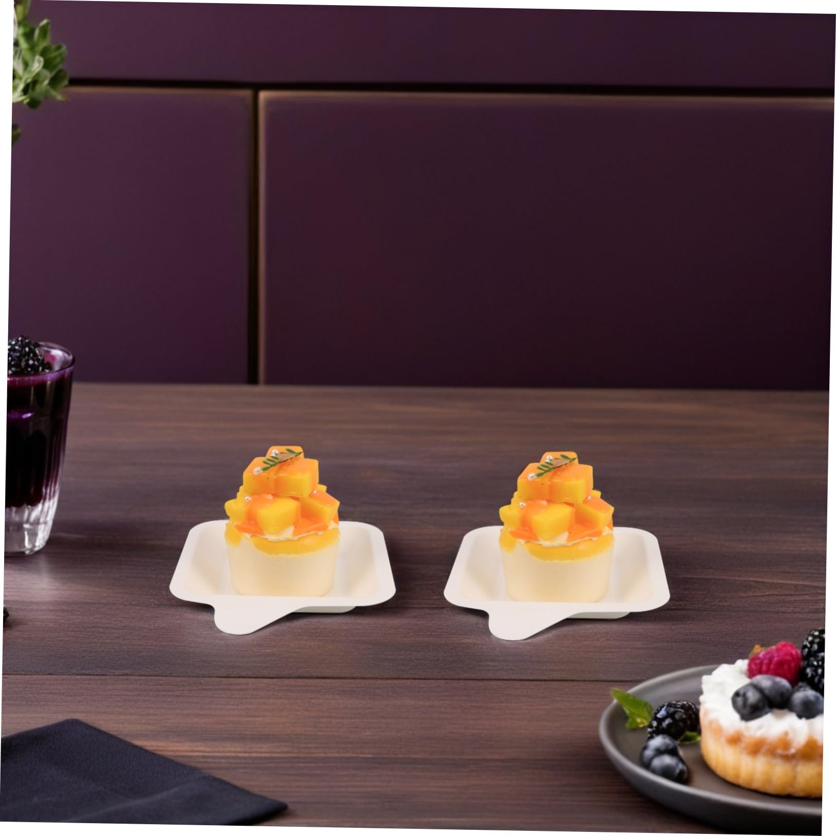 FRCOLOR 100piezas Plato Cuadrado Pequeño de Papel Grueso para Postres Tartas Cumpleaños Barbacoas y Fiestas Plato de Papel para Fiesta Cena y Tarta de Cumpleaños