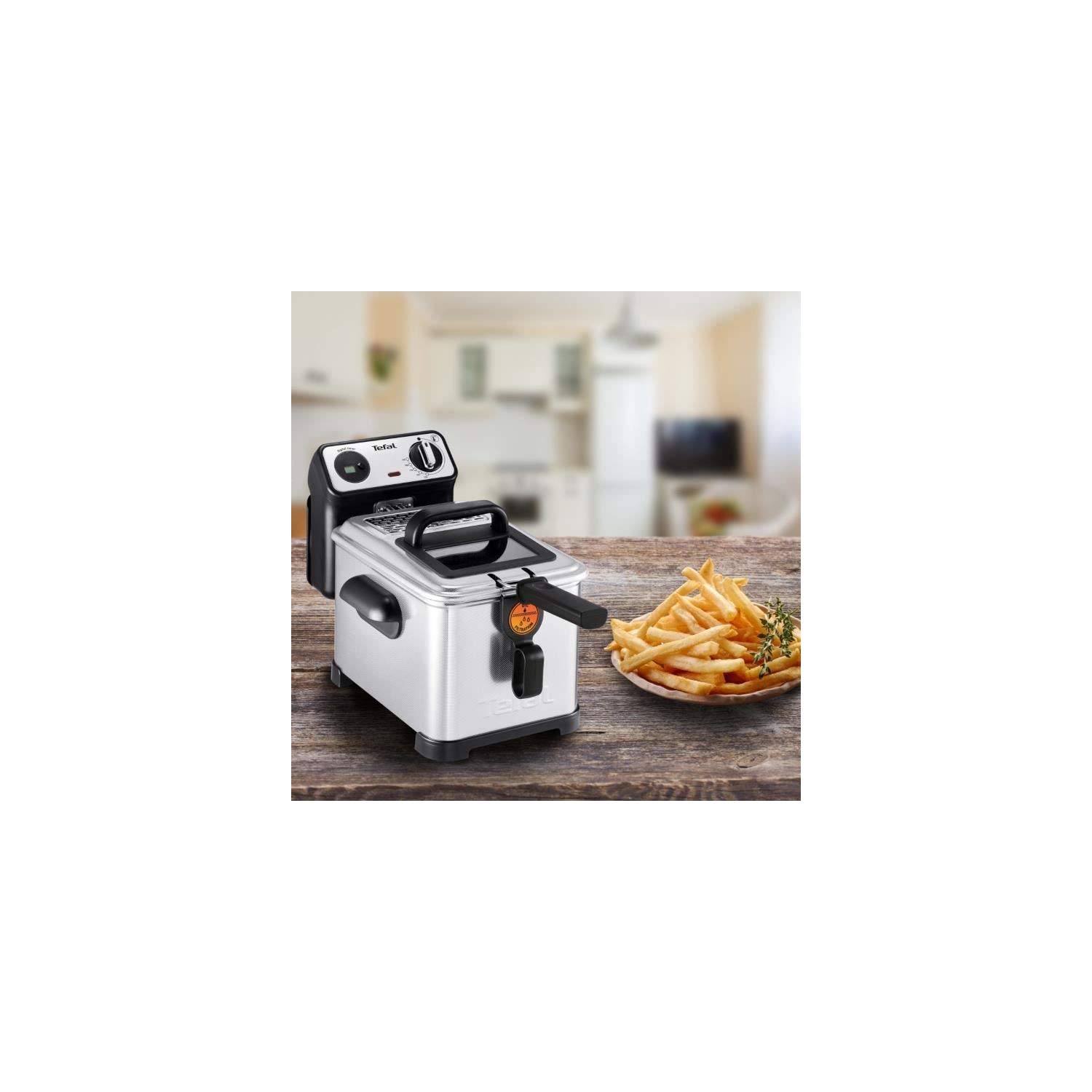 Tefal Filtra Pro Deep Fryer with fries