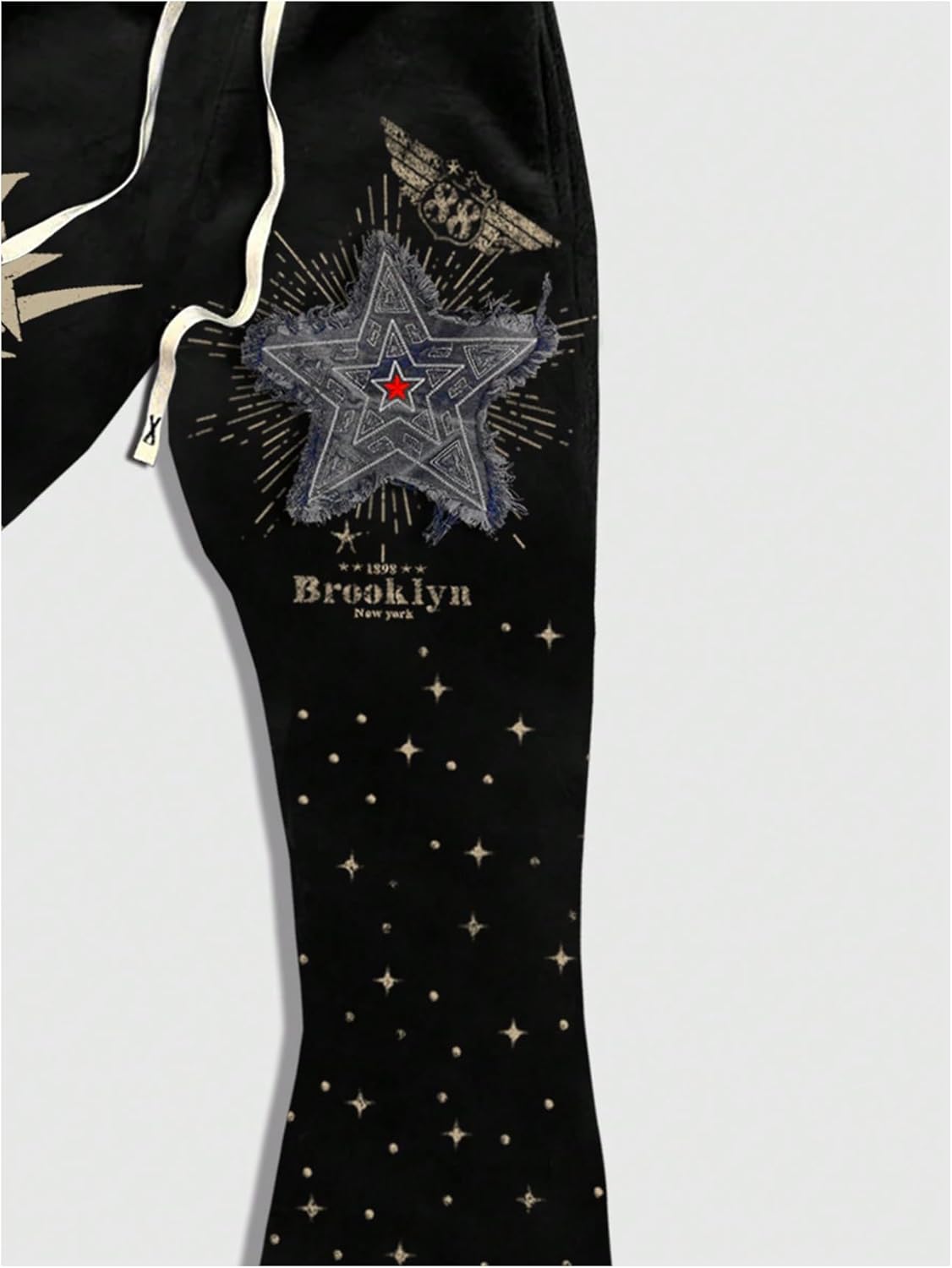 WDIRARA Men's Graphic Flare Fleece Sweatpants Gothic Punk Drawstring Waist Track Pants - Image 4