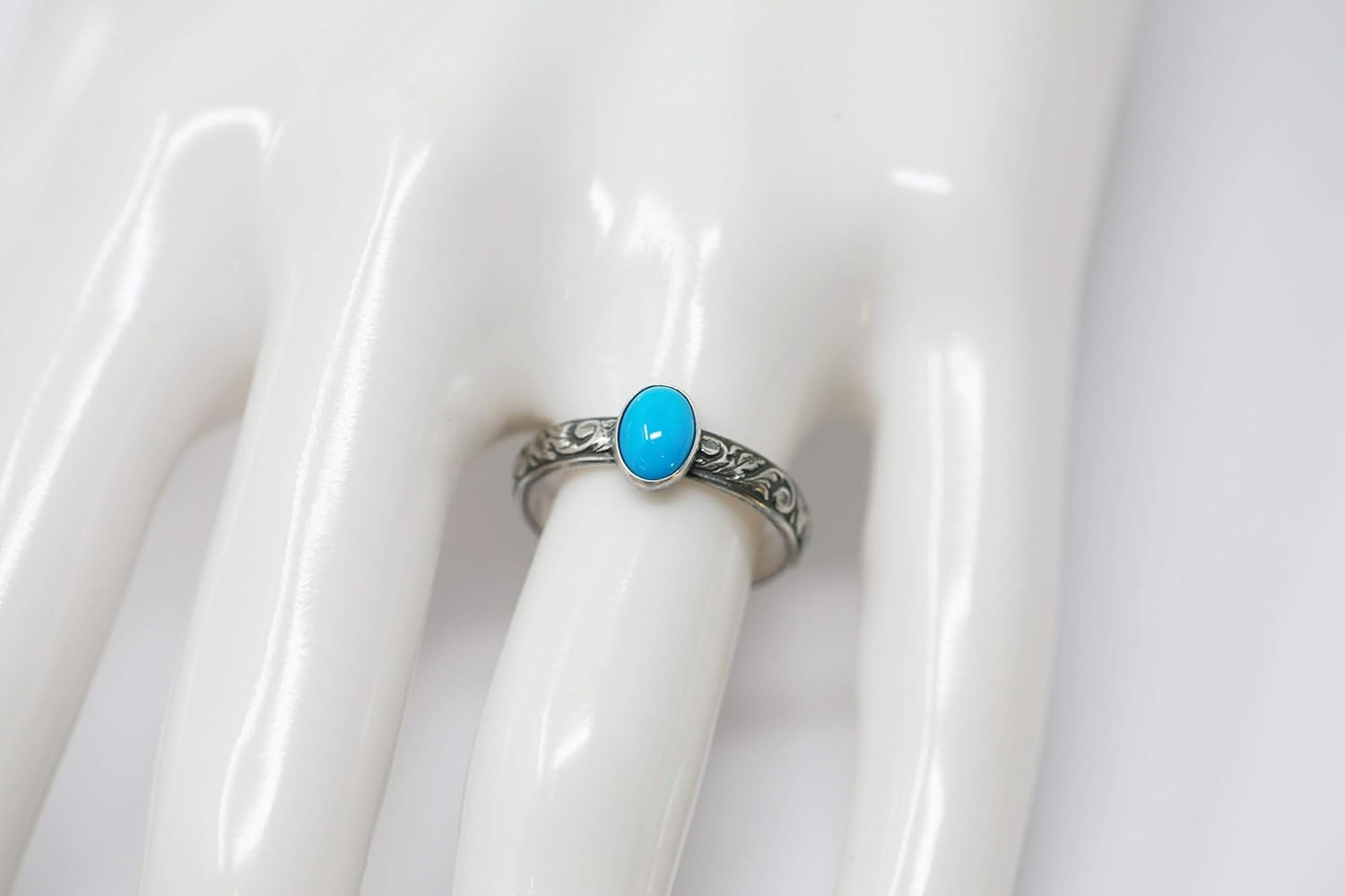 Sleeping Beauty Turquoise Ring Vine Pattern Vintage Silver