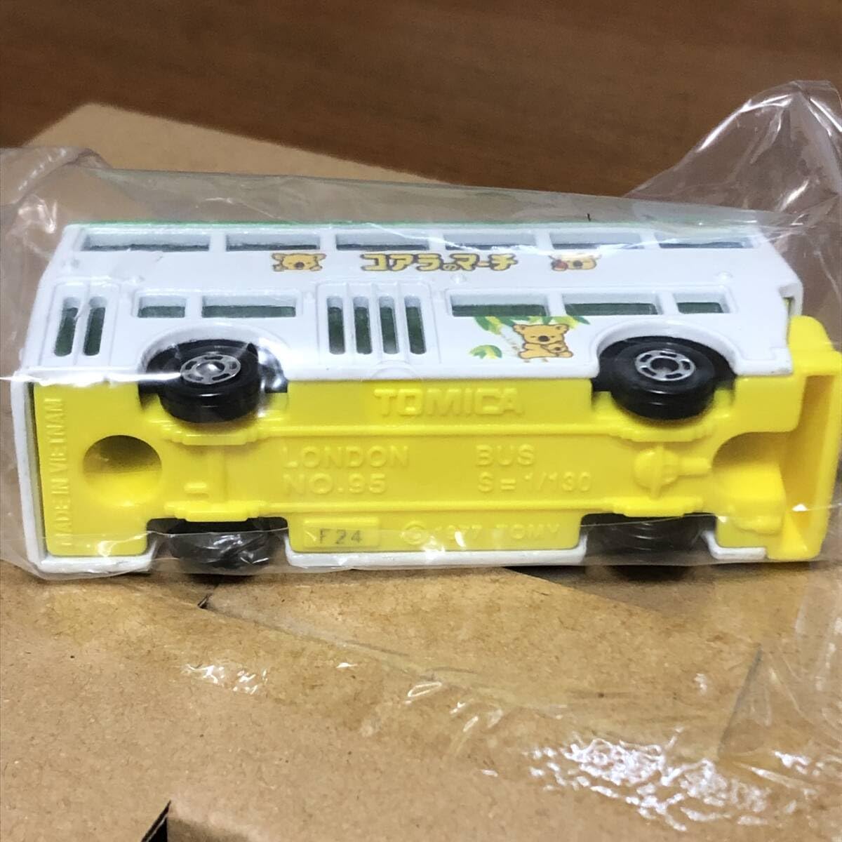 Amazon.co.jp: トミカ ギフト ロッテ チョコレートコレクション 単品