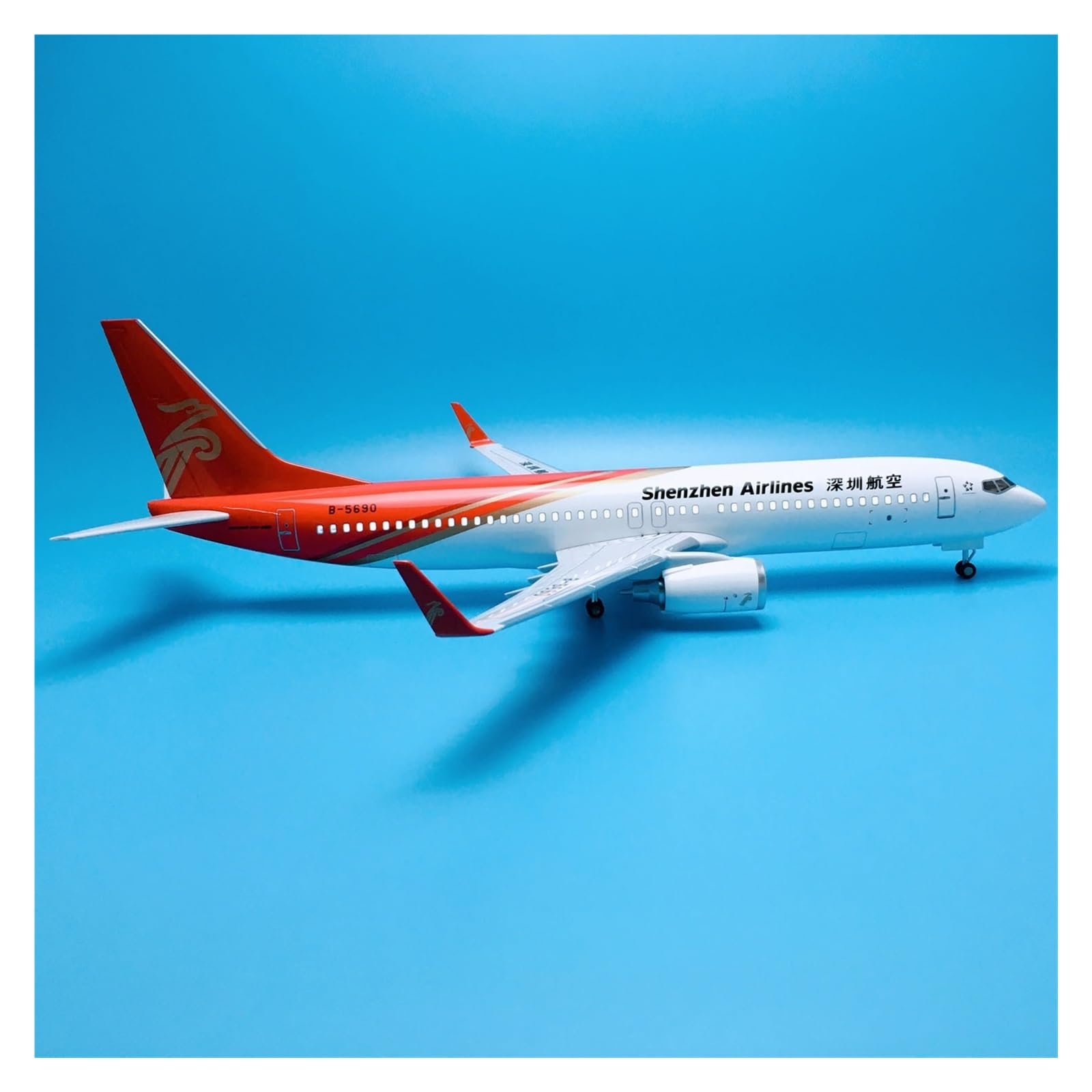 Modello di Aereo in lega Modello Aereo In Lega Per Passeggeri 1 85 Per Shenzhen Airlines Boeing B737-800 47 Cm Con Ruote Luci A LED