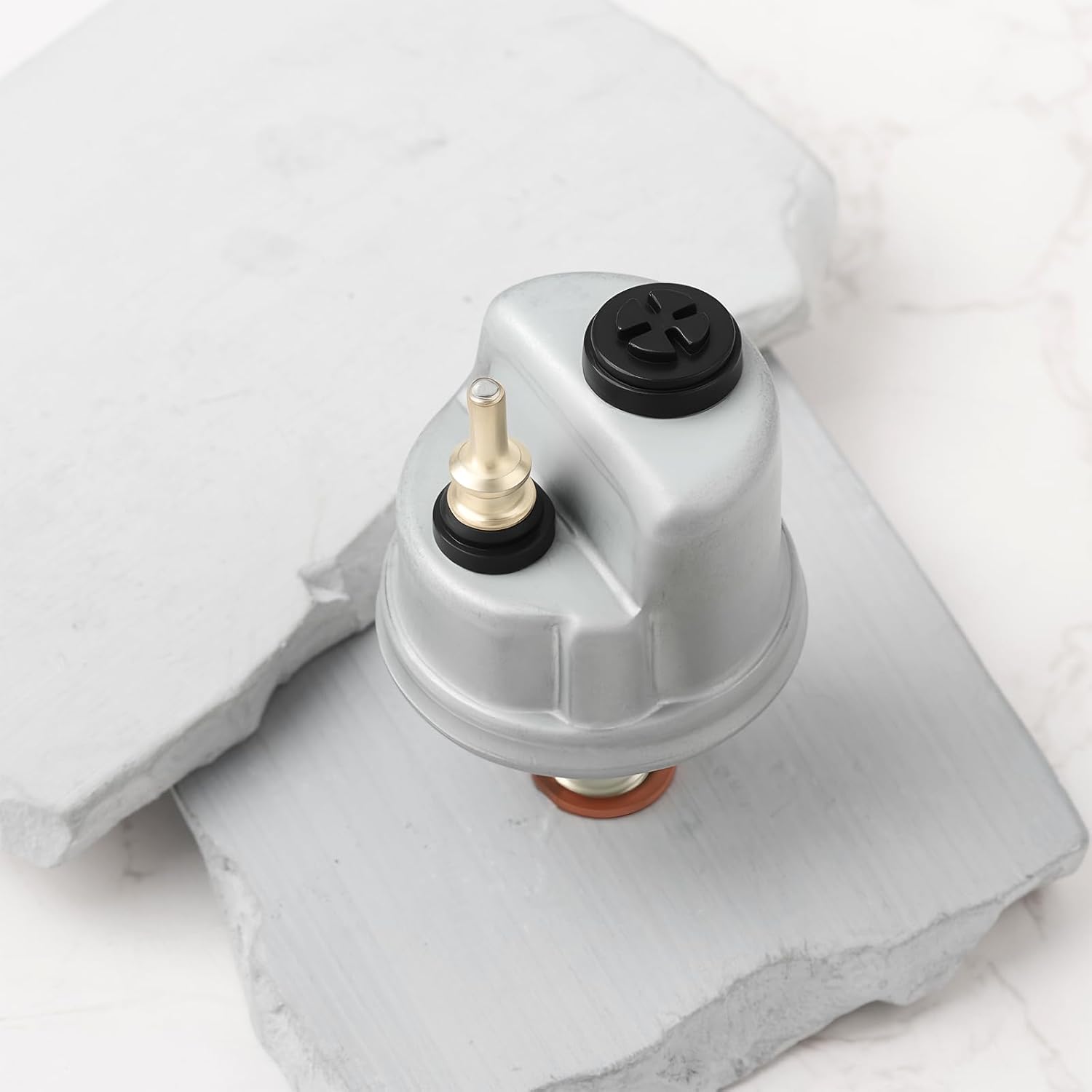 Oil Pressure Sensor 0065429417 Car Compatible with Benz Mercedes 124 190E W201
