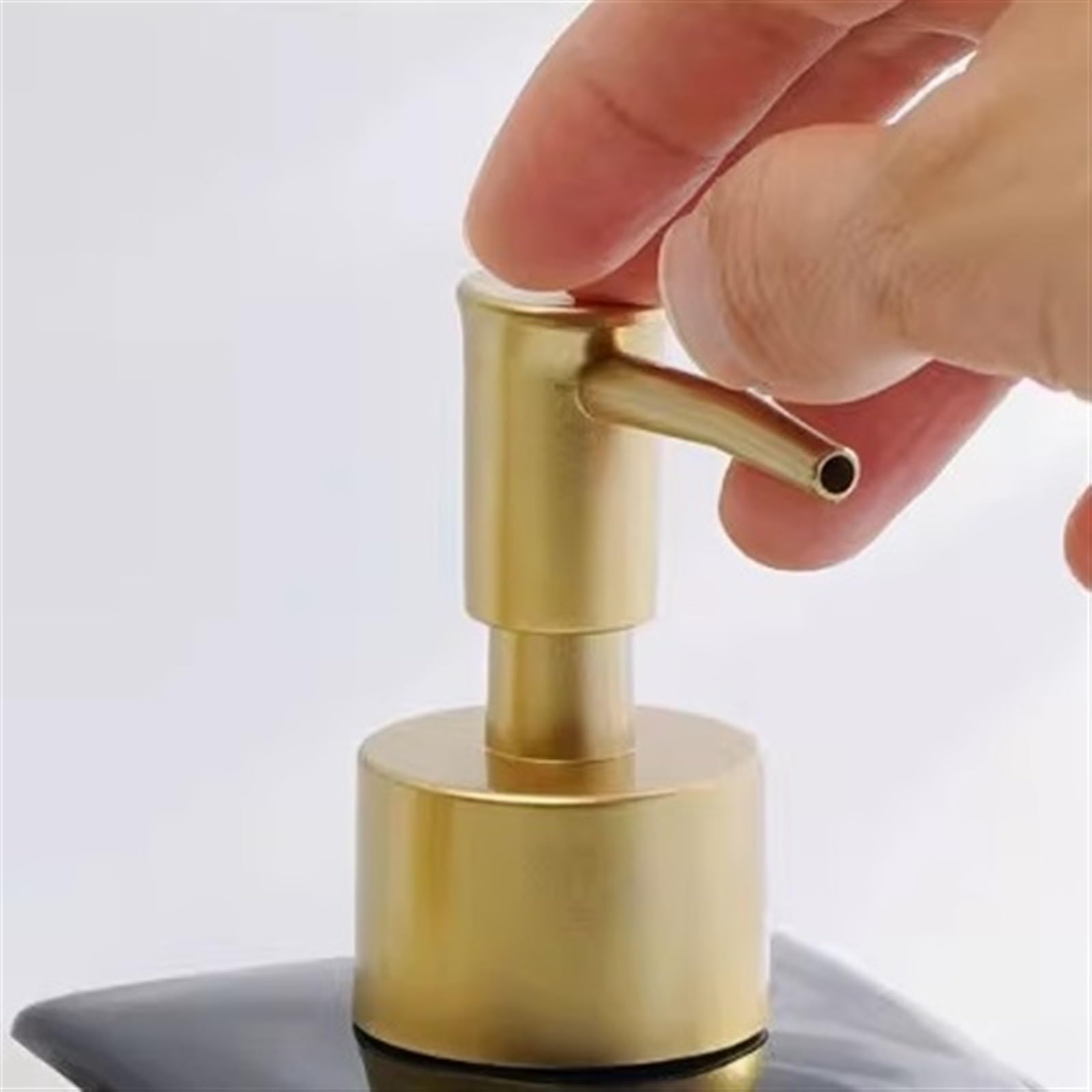 Dozownik do mydła w płynie łazienki i kuchni, ceramiczny, elegancki, falisty wzór paski, butelki ceramiczne, dozownik płynnego balsamu, 9,5 uncji/280 ml naczyń