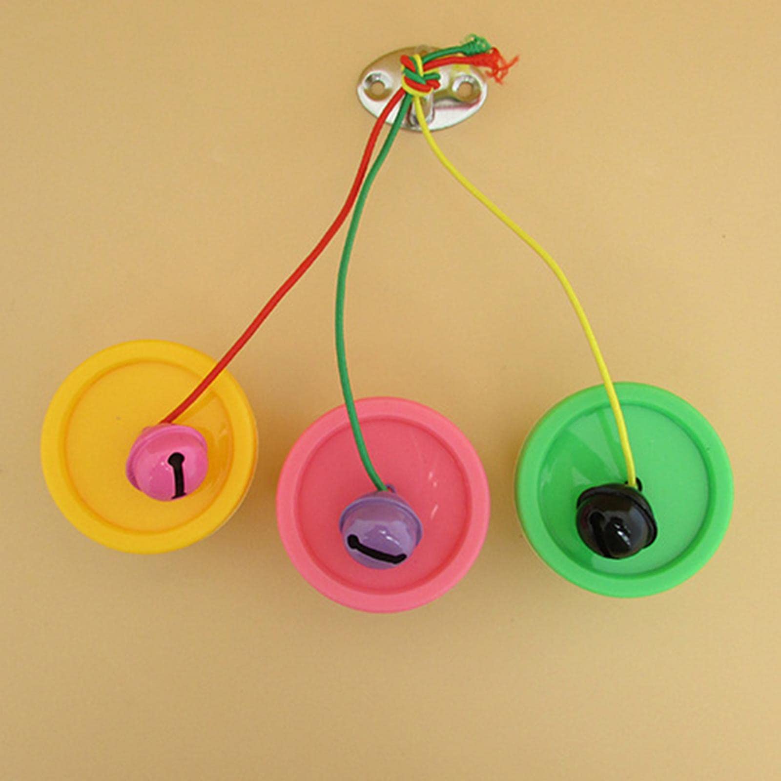 Ensemble D'Accessoires pour Tableau D'Activités avec Bouchons de Bouteilles Aux Couleurs Vives pour Exercer Le Contrôle Des Mains et La Motricité Fine, 6 pièces