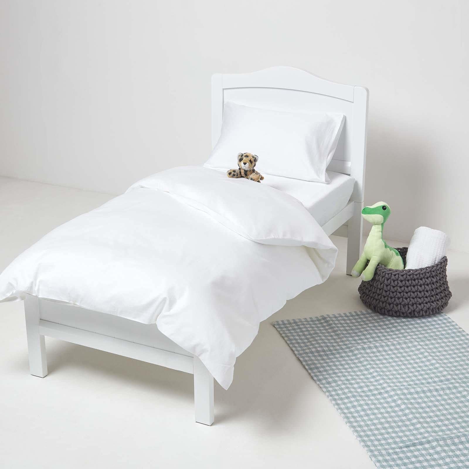 HOMESCAPES Set di 2 lenzuoli con angoli elasticizzati biologici, per lettino, 70 x 140 cm, bianco, per bambini, in 100% cotone biologico