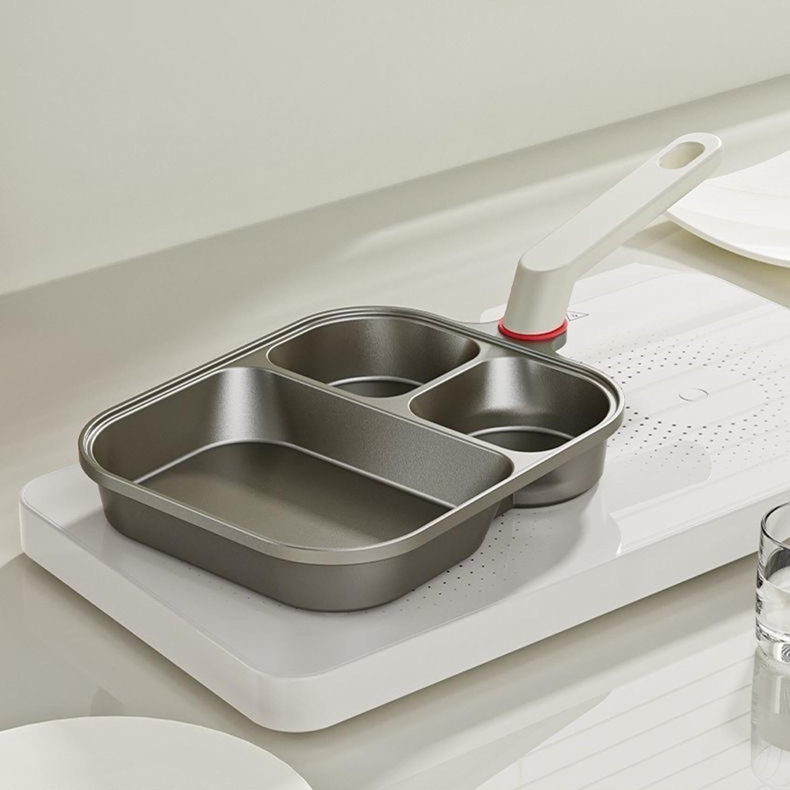 Tegamino per uova Padella colazione a 3 scomparti | Padelle in Titanio Antiaderente con Coperchio e Spatola in Silicone per Preparazione Pancetta Uova Pancake
