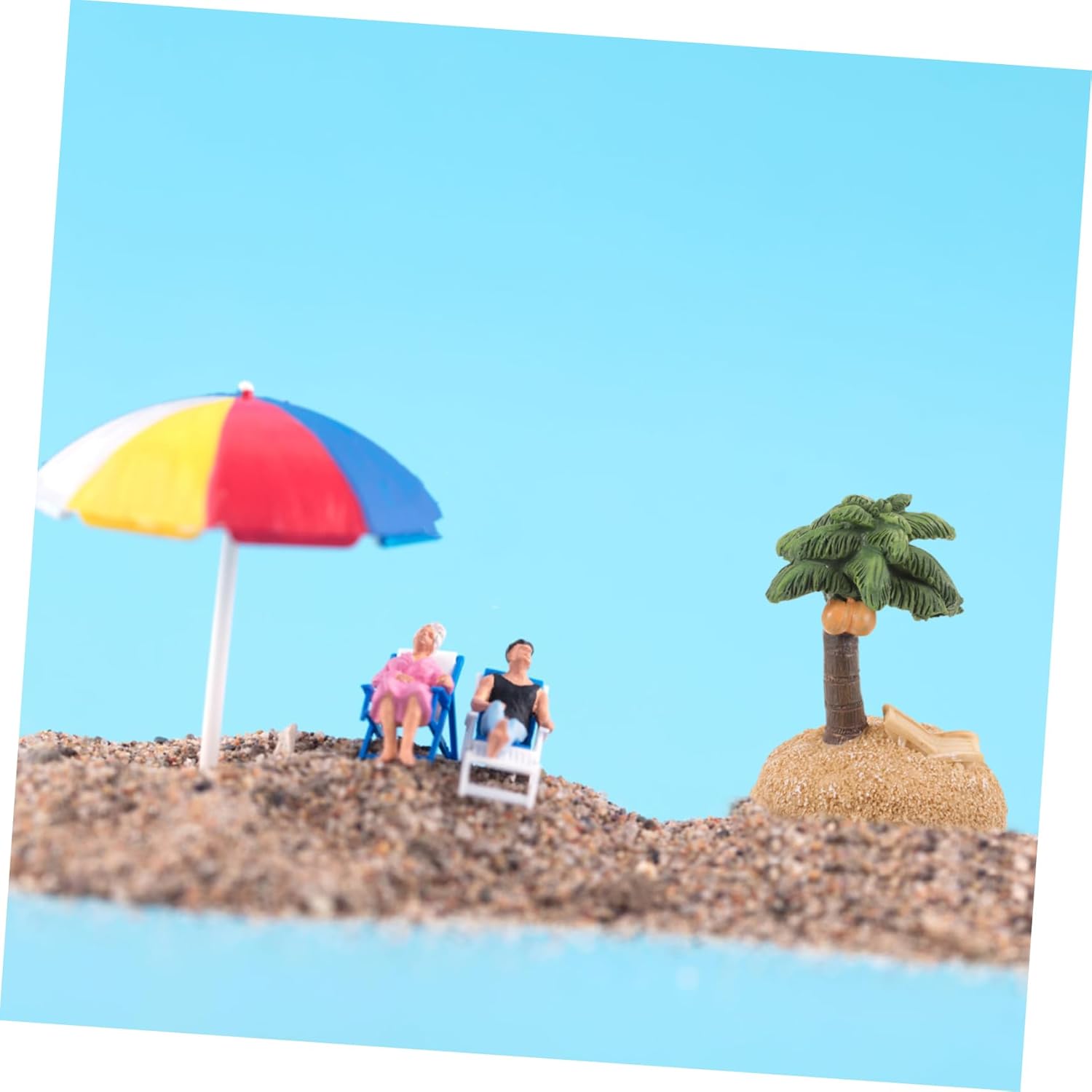 10pcs Realistic Simulation Coconut Tree Decor Resin Coconut Tree Ornament Micro Landscape Box Supply for Decor