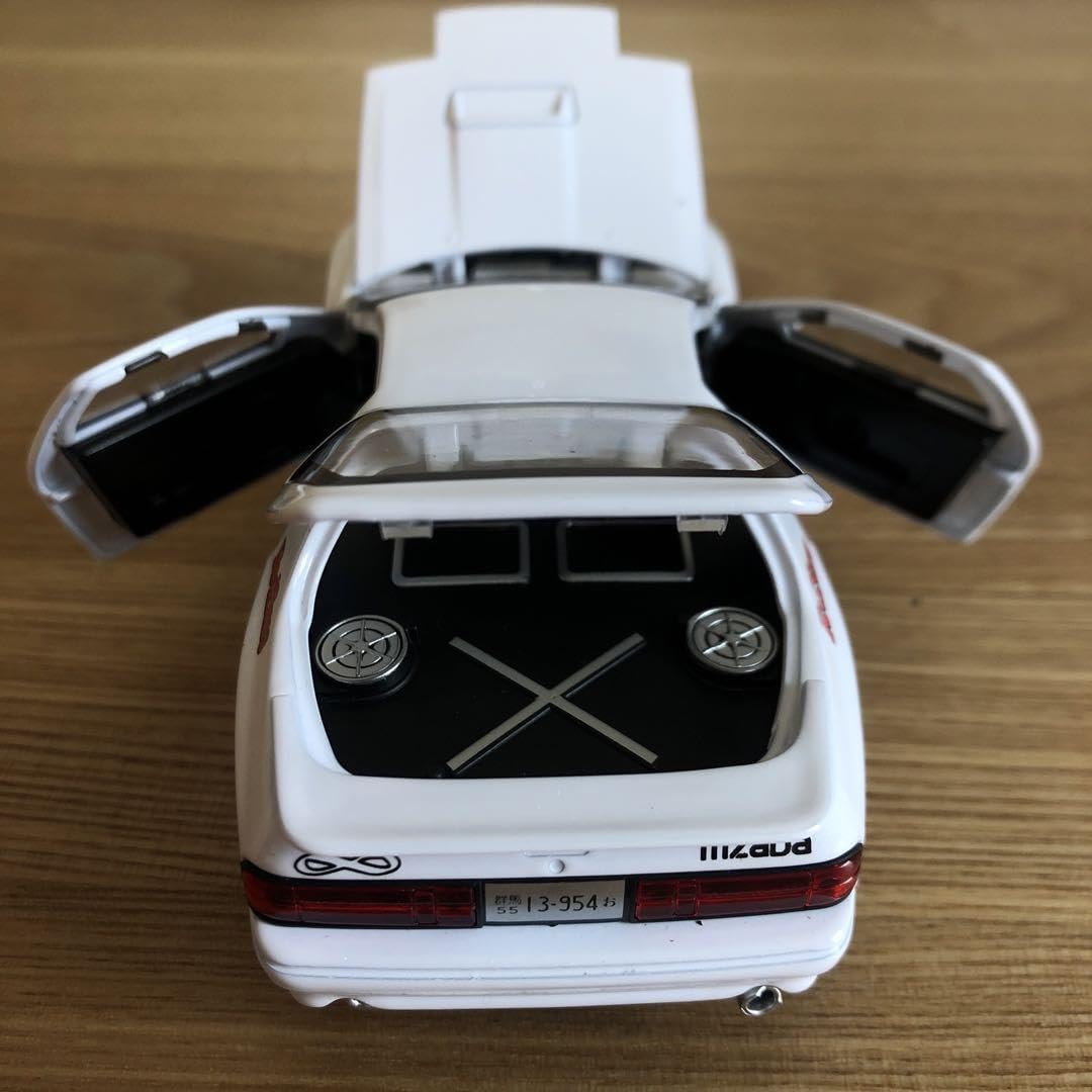 ガ*フ様 頭文字D マツダ RX-7 FC3S 1/32 ミニカー 白 旧車 イ Amazon.co.jp: 1 32 マツダ RX-7 ミニカー白 FC3S D イニシャルD