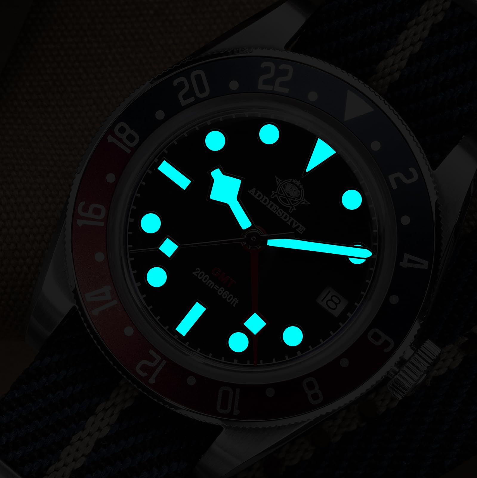 ADDIESDIVE GMT 24H Herren-Armbanduhr Analog Quarz Edelstahl 200m leuchtende Uhr