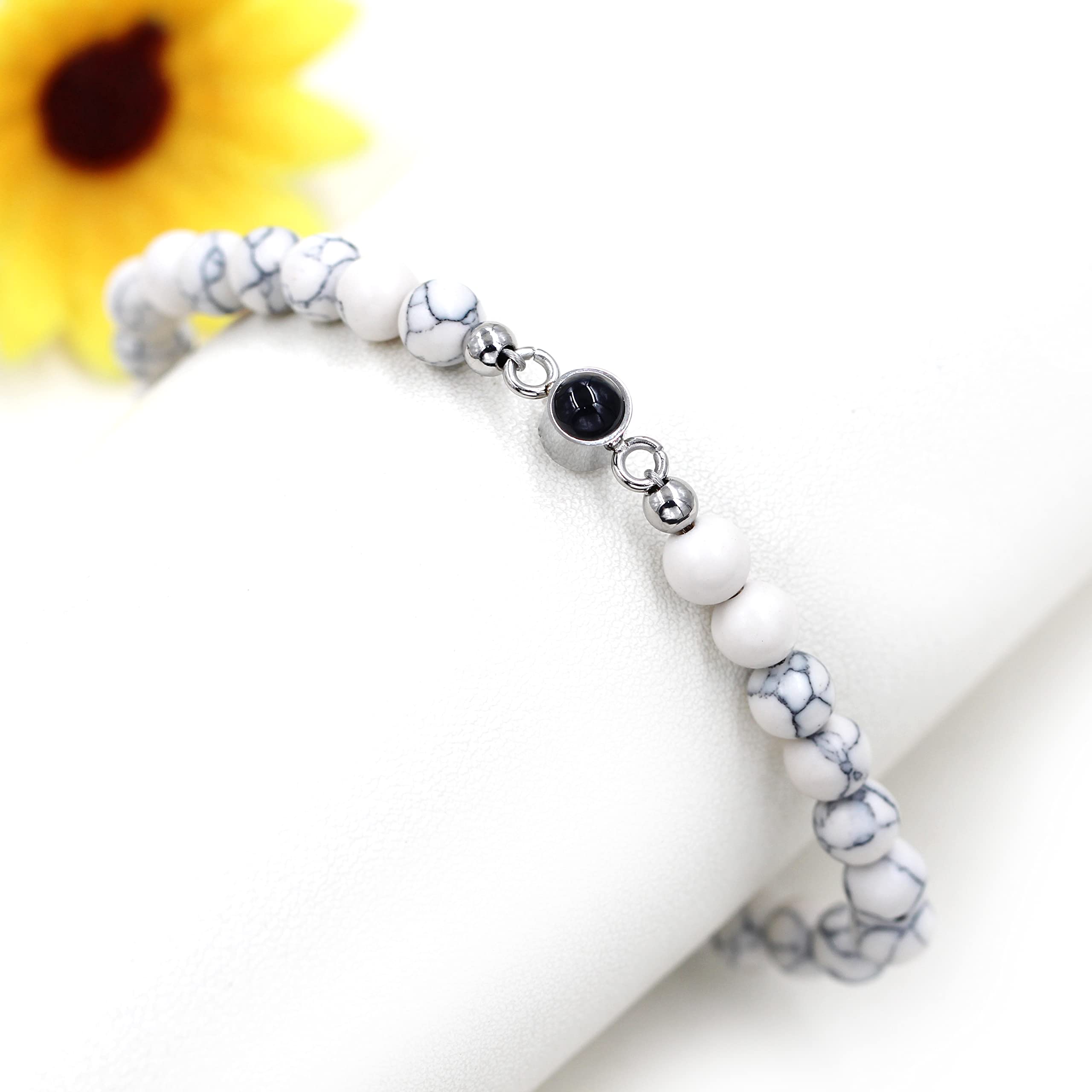 MOCHAMIK Te Amo Pulseras en 100 Idiomas Regalos para Parejas a Juego - Juego de Pulseras con Cuentas de ónix Negro y Turquesa Blanca de 6 mm para Novio y Novia