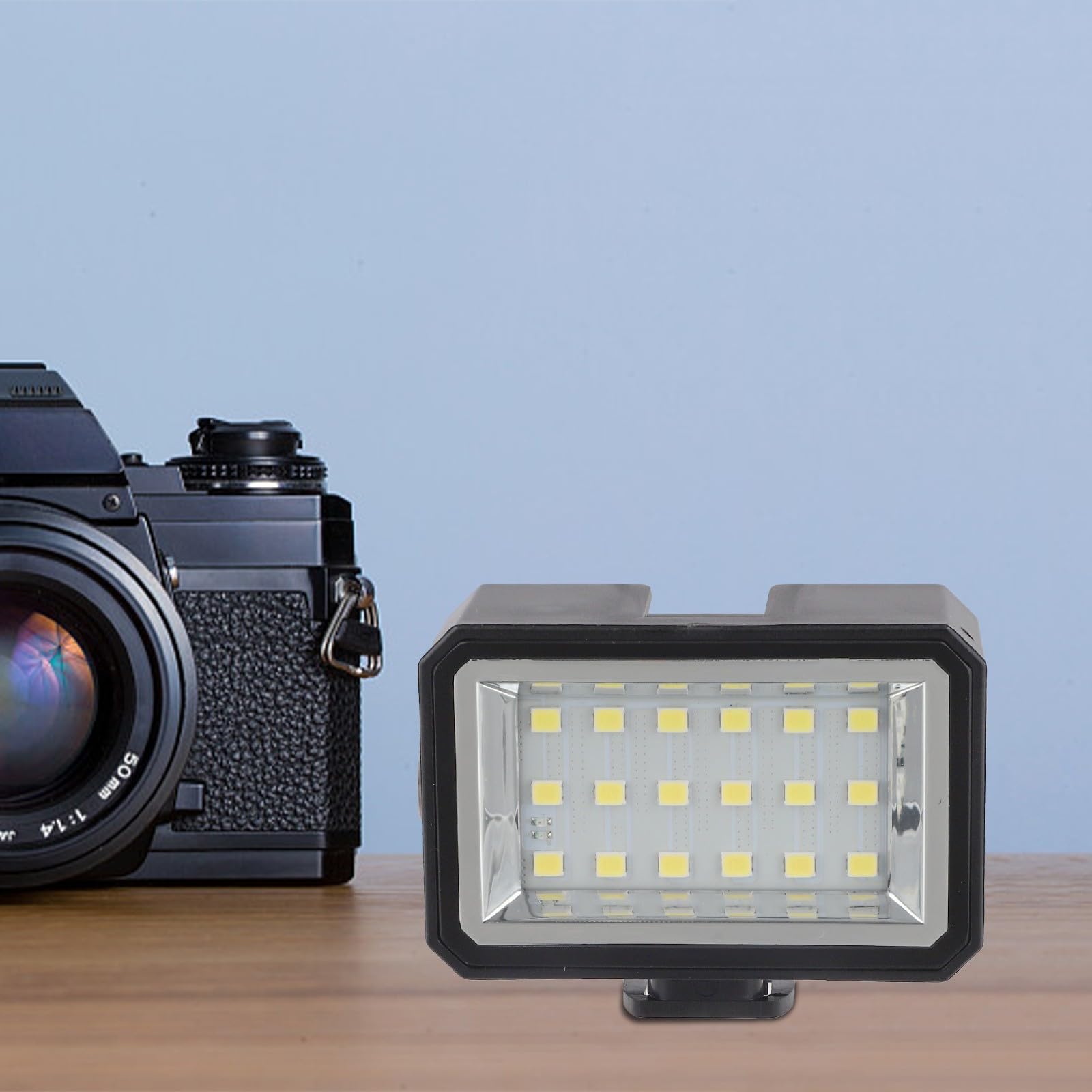Lumière LED compacte pour Insta360 X5, IPX8 étanche pour la plongée, lumière claire et uniforme en PC, améliore les photos dans des conditions de faible luminosité, noir