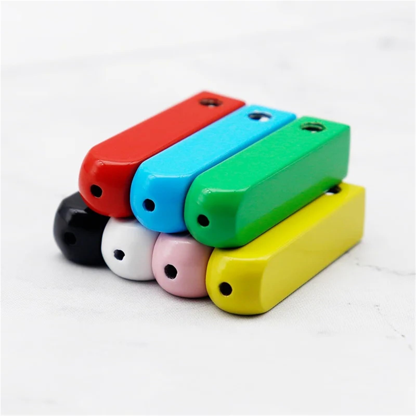 Lot de 8 embouts à visser pour lacets de chaussures en métal Couleurs arc-en-ciel