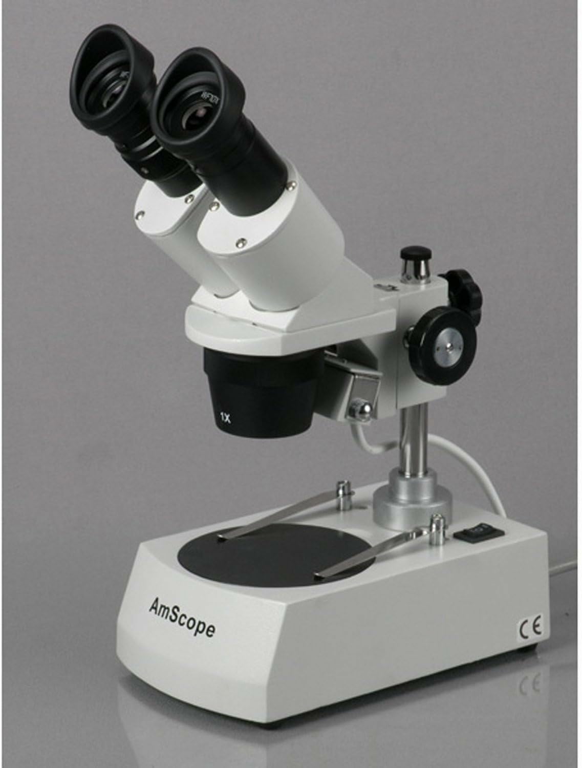 AmScope SE306R-PZ-3M Kompaktes Stereomikroskop mit mehreren Linsen, abgewinkeltem Kopf, Metallsäulenständer, Halogenbeleuchtung oben und unten, 20X-80X