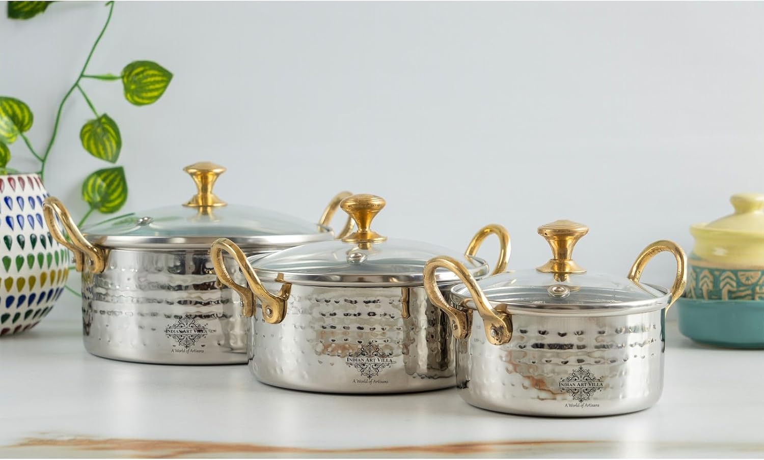 Indian Art Villa Hammered Stainless Steel Serving Bowl with Brass Handles and Glass Lid – 5.3 Inch Diameter, Ideal Servware, Tableware for Home & Restaurant Use