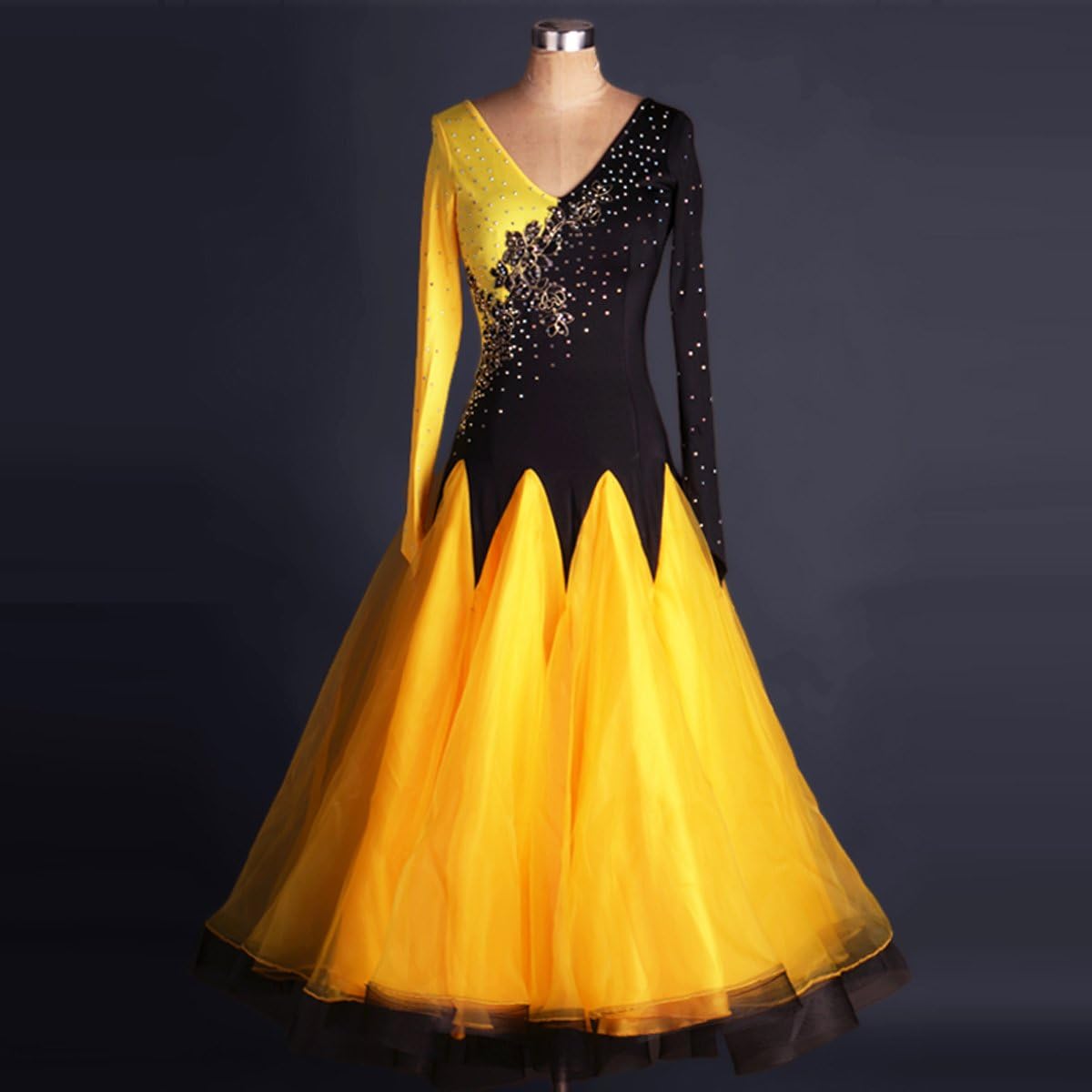 Ballroom Dance Dresses Long Sleeve Rhinestone Competition Dresses Waltz Flamenco Dress