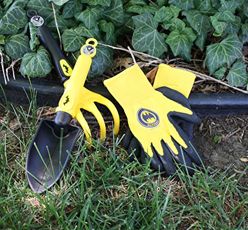 Batman Gripping Gloves3