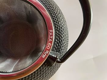 甲MJ20629　水漏れ無し　送料無料　即購入可能　スピード発送　鉄瓶 Amazon｜及源 南部鉄器 鉄瓶 東雲亀甲 1.0L IH対応 H-200｜鉄瓶