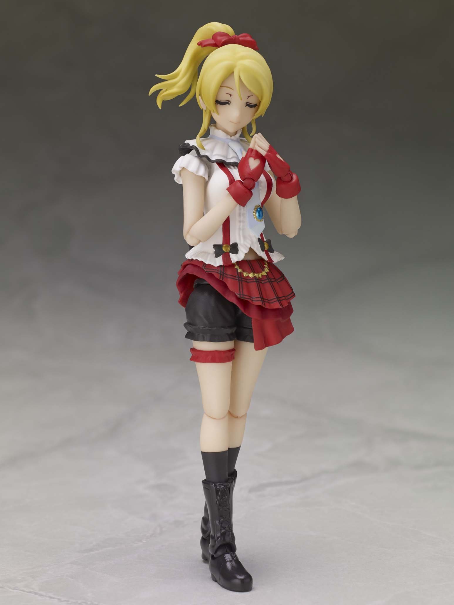 Amazon.co.jp: TAMASHII NATIONS S.H.フィギュアーツ 絢瀬絵里