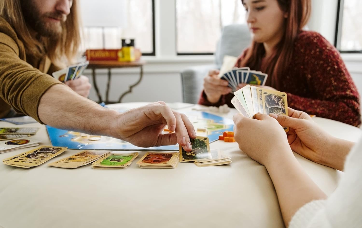 カタン　日本語版　【ジュラルミンケース付き】 Amazon | カタン カードゲーム ボードゲーム catan デラックス