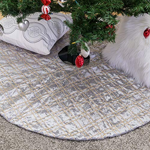 Best Gold And Silver Tree Skirts For The Holiday Season