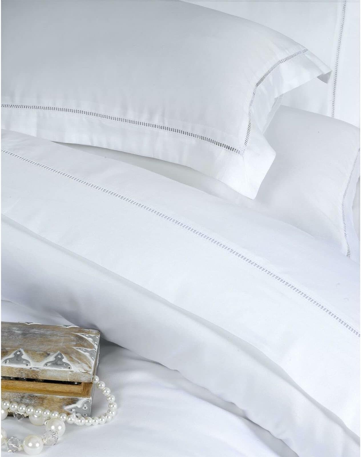Emma Barclay 1000 Thread Count Duvet Cover in White - Super King Bed