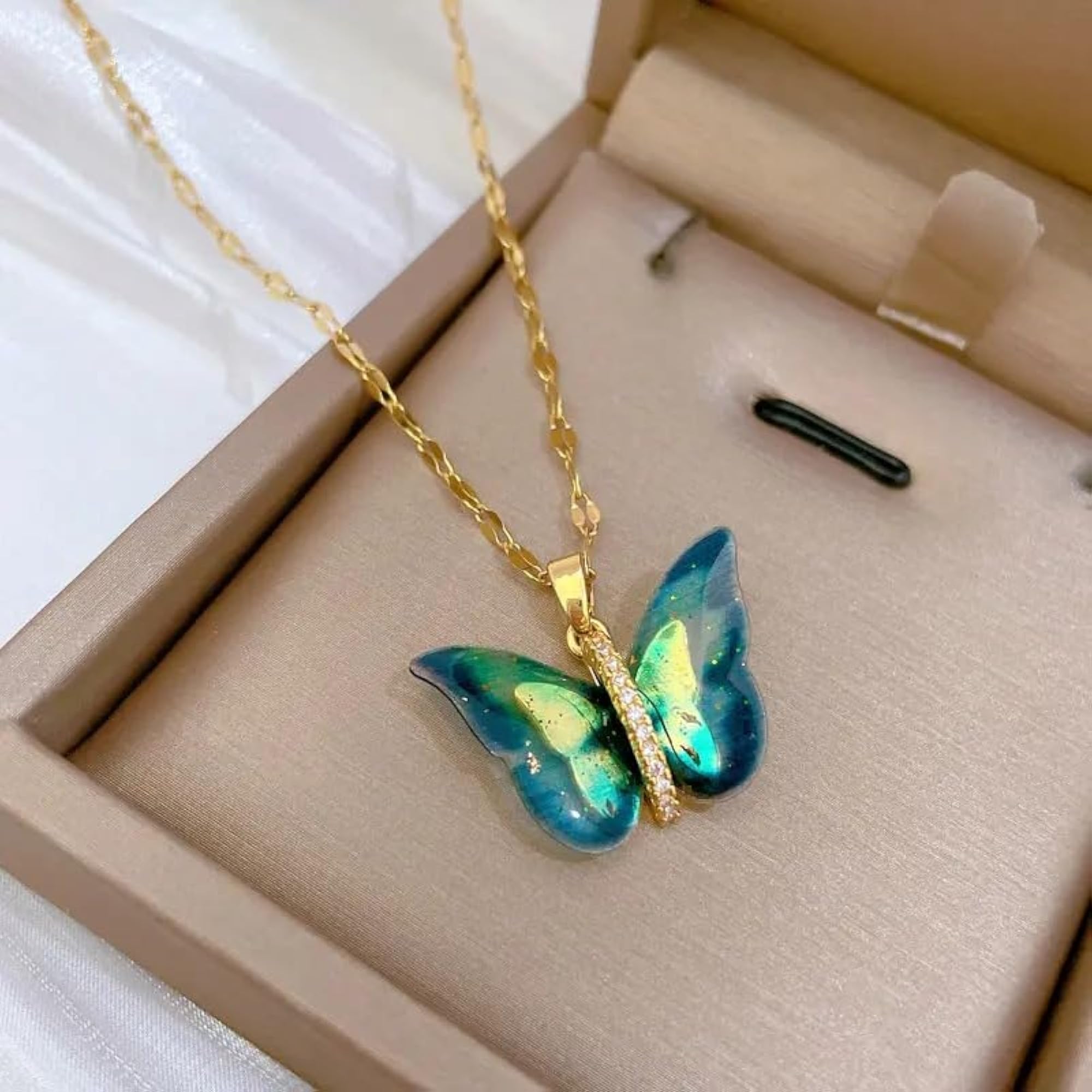 Women's Stylish Golden Butterfly Pendant Necklace