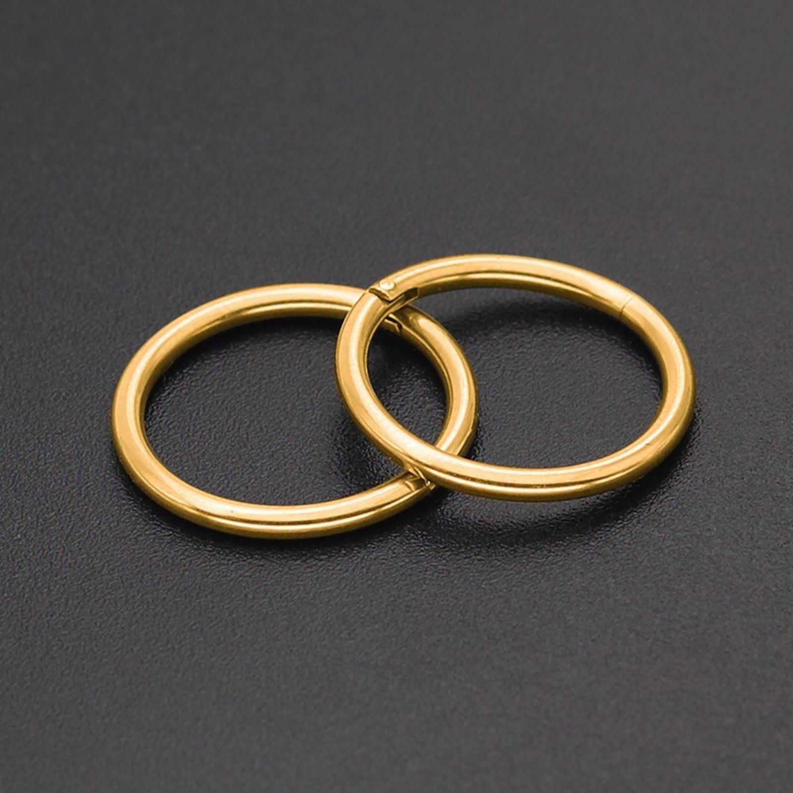Pendiente de Aro Hombre,Pendientes Largos Acero Inoxidable 1 Par/5Pares Redondo Simple 6MM Pendientes Baratos Plata