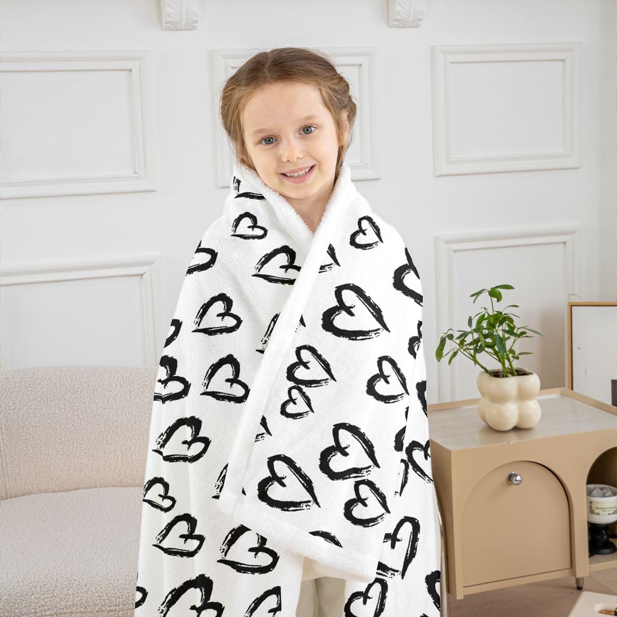 jejeloiu Kids Heart Love Fleece Throw Blanket Queen 90"x90" Geometric Love Pattern Sherpa Blanket Romantic Plush Blanket Valentine's Day Black and White Fuzzy Blanket