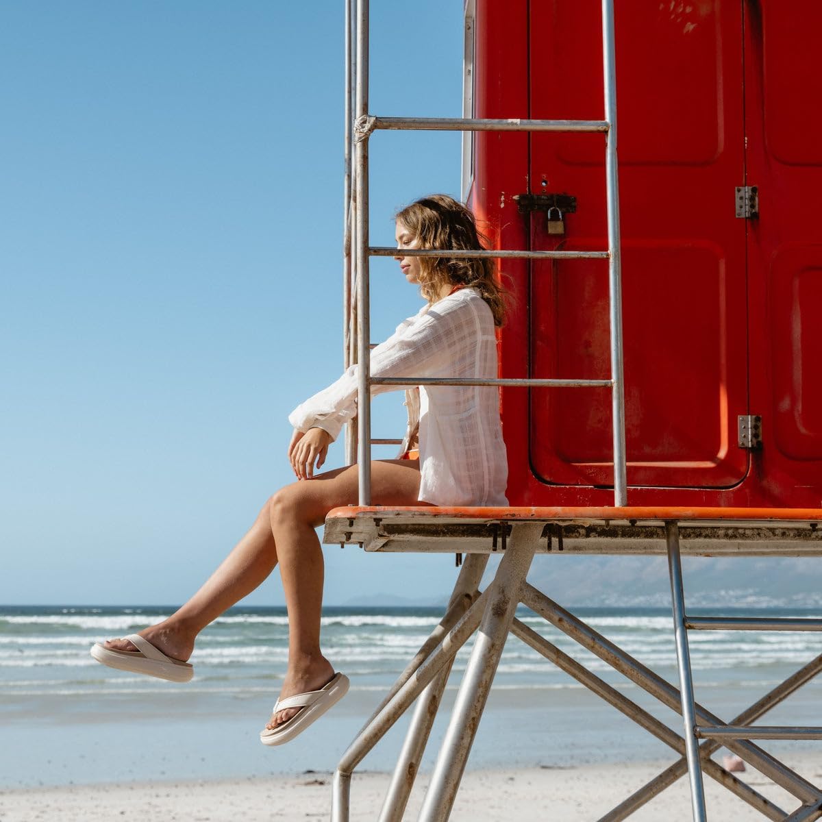 REEF Cushion Bondi Women's Sandal, Lightweight and Supportive Footbed, Water Friendly - Image 2