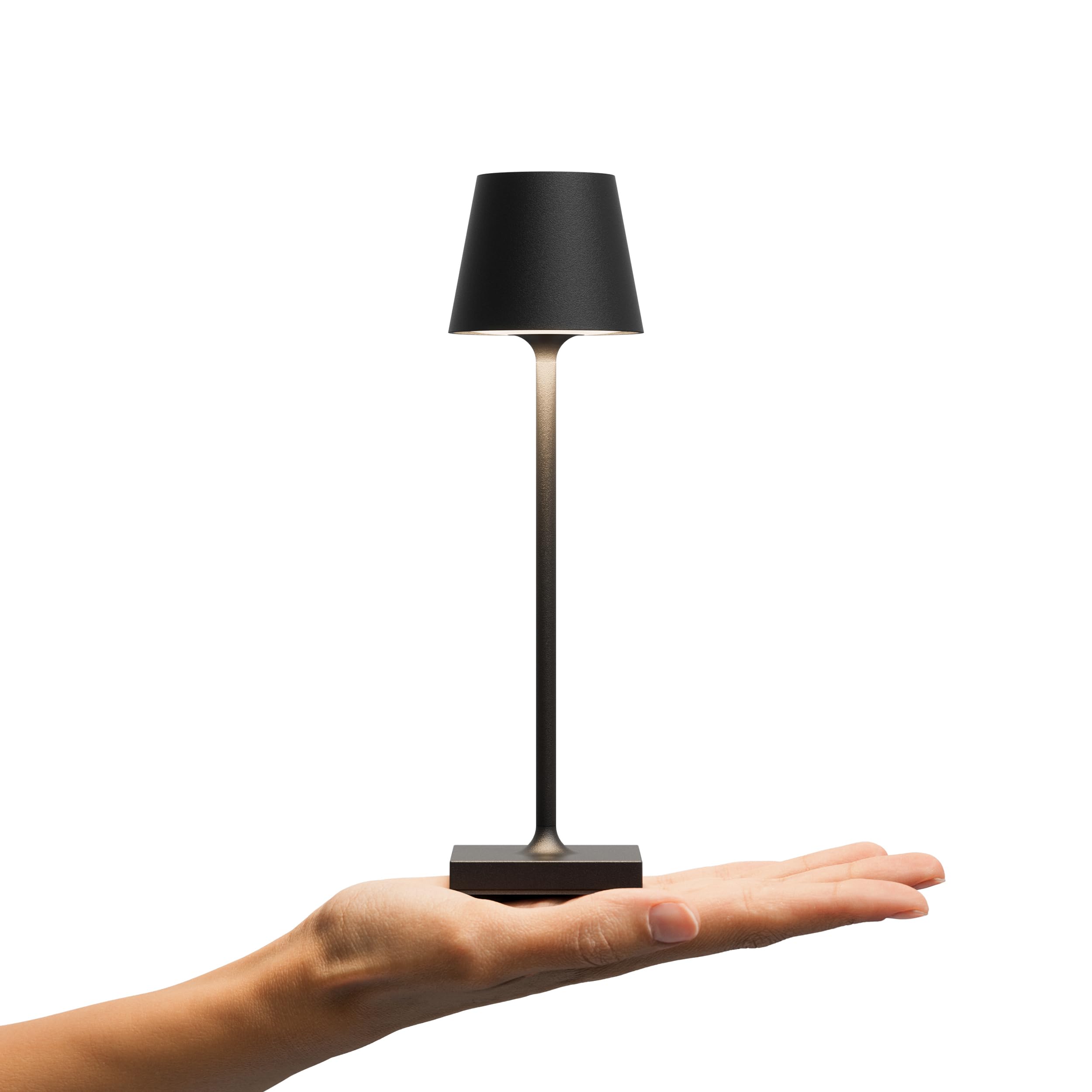 SIGOR Nuindie pocket - Dimmbare kleine LED Akku-Tischlampe Indoor & Outdoor, IP54 spritzwassergeschützt, Höhe 21 cm, aufladbar mit USB-C, 7 h Leuchtdauer, nachtschwarz