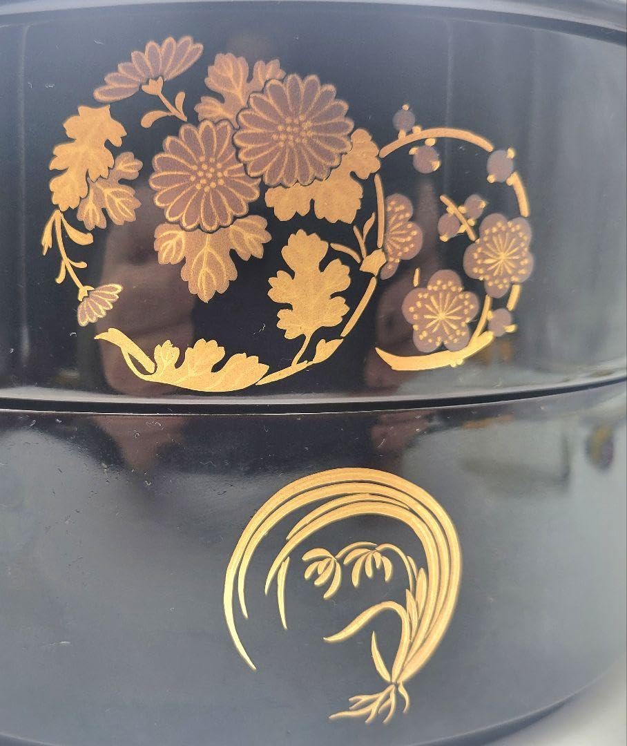 輪島塗　稲忠製　丸形重箱　蒔絵　共箱　骨董品、美術品 Amazon.co.jp: 輪島塗 稲忠製 丸形重箱 蒔絵 共箱 骨董品、美術