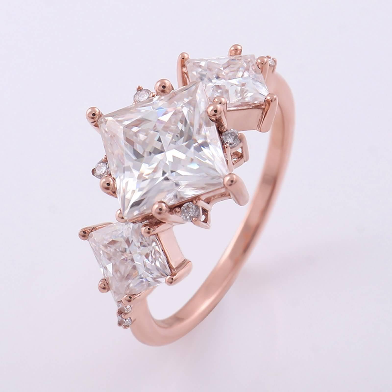 Elegante anillo de compromiso cuadrado de moissanita de oro rosa de 9 quilates, 14 quilates y 18 quilates para mujer