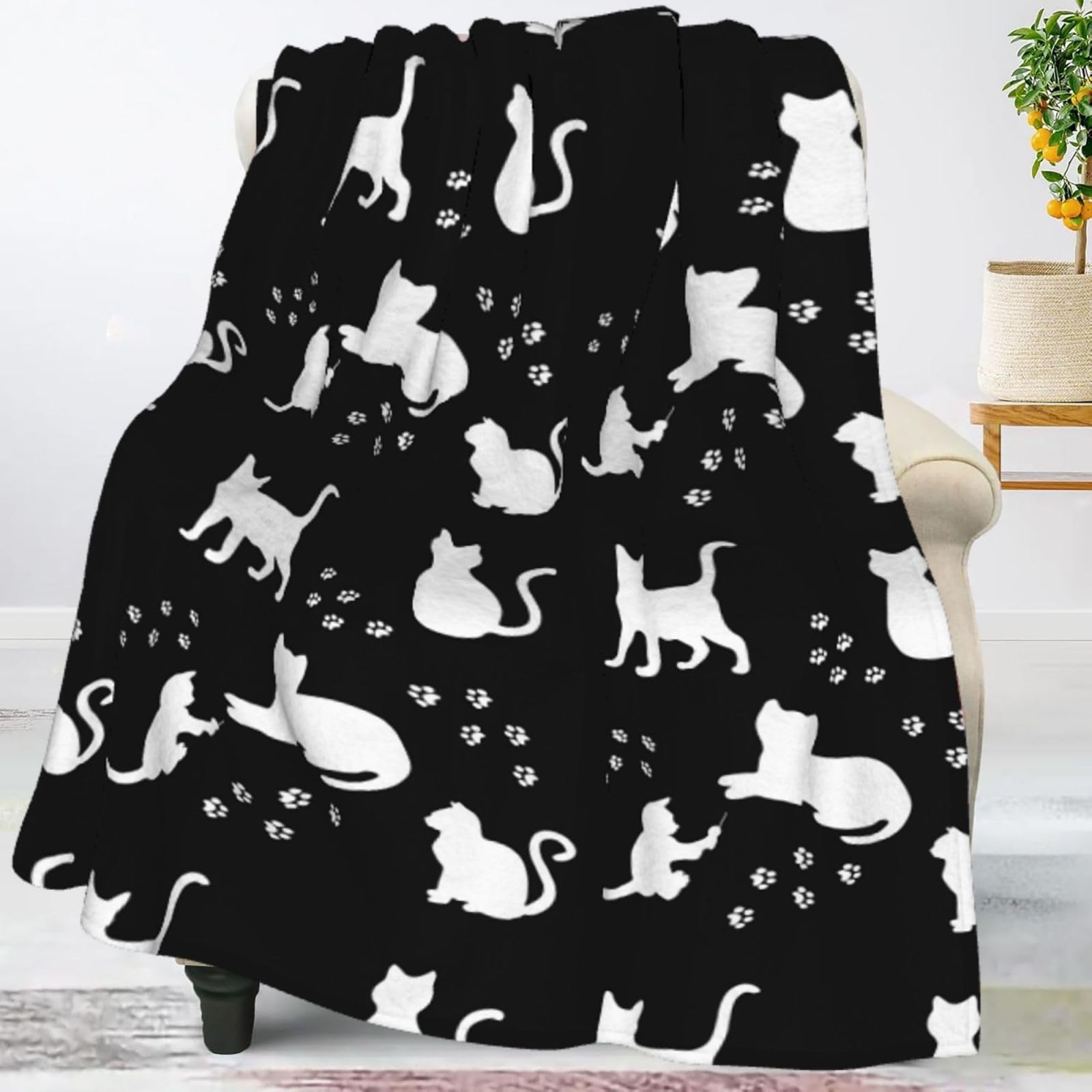 Jbofyee Cute Cats Pattern Throw Blankets All Season Ultra Soft Warm Kitten Animal Silhouette Fleece Blanket for Home Bed Sofa Couch Chair Outdoor