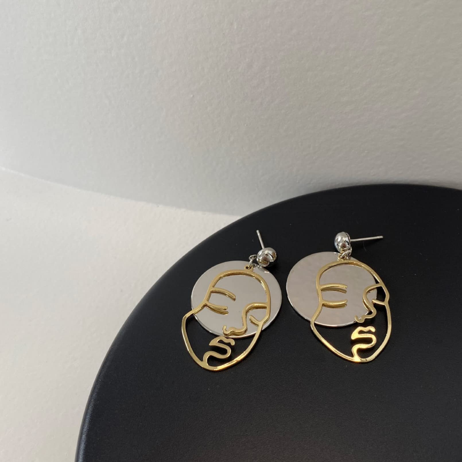 Lange oorbellen stainless steel met handgeschilderde steen – pastel geel paars - Art by Daan
