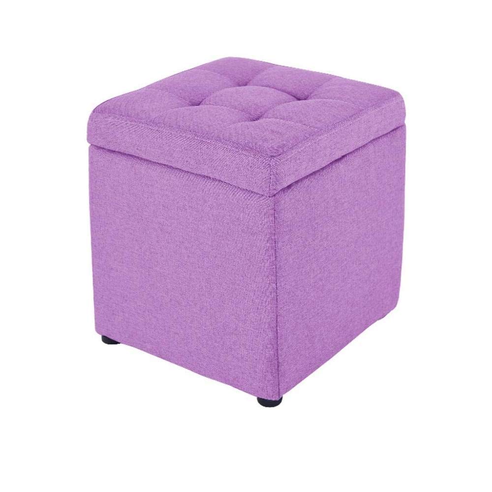 Repose-pieds en forme de cube pour optimiser les petits espaces