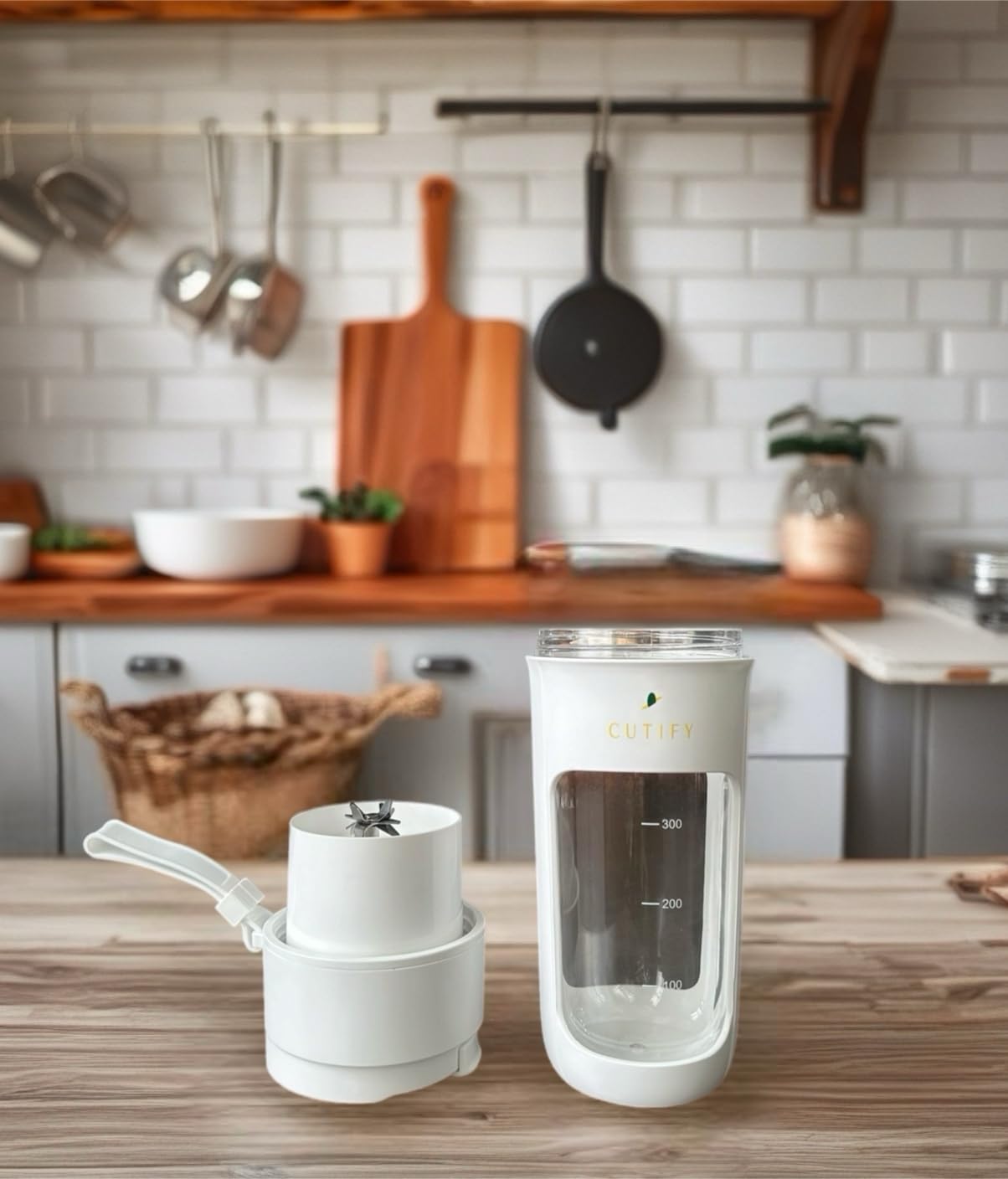 Portable Wireless Blender for Shakes and Smoothies - 340 mL capacity Built-in Spill Proof Cup