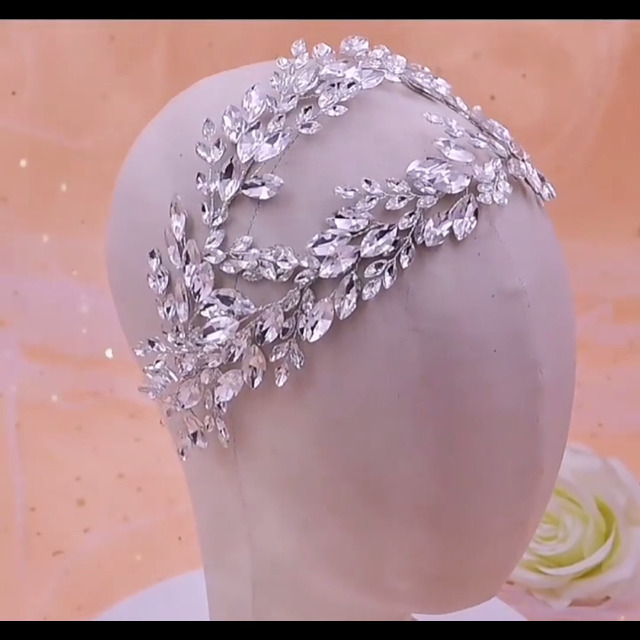 ZHENM Shiny Rhinestone Wedding Headband, Bridal Headpiece Wedding Hair Amazon.com : ZHENM Sparkling Rhinestone Wedding Comb, Bridal  main image 3