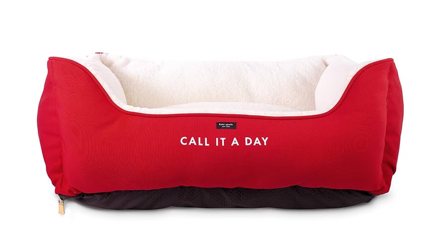 kate spade犬用ペットベッド Amazon.com : kate spade new york Fancy Dog Bed - 27