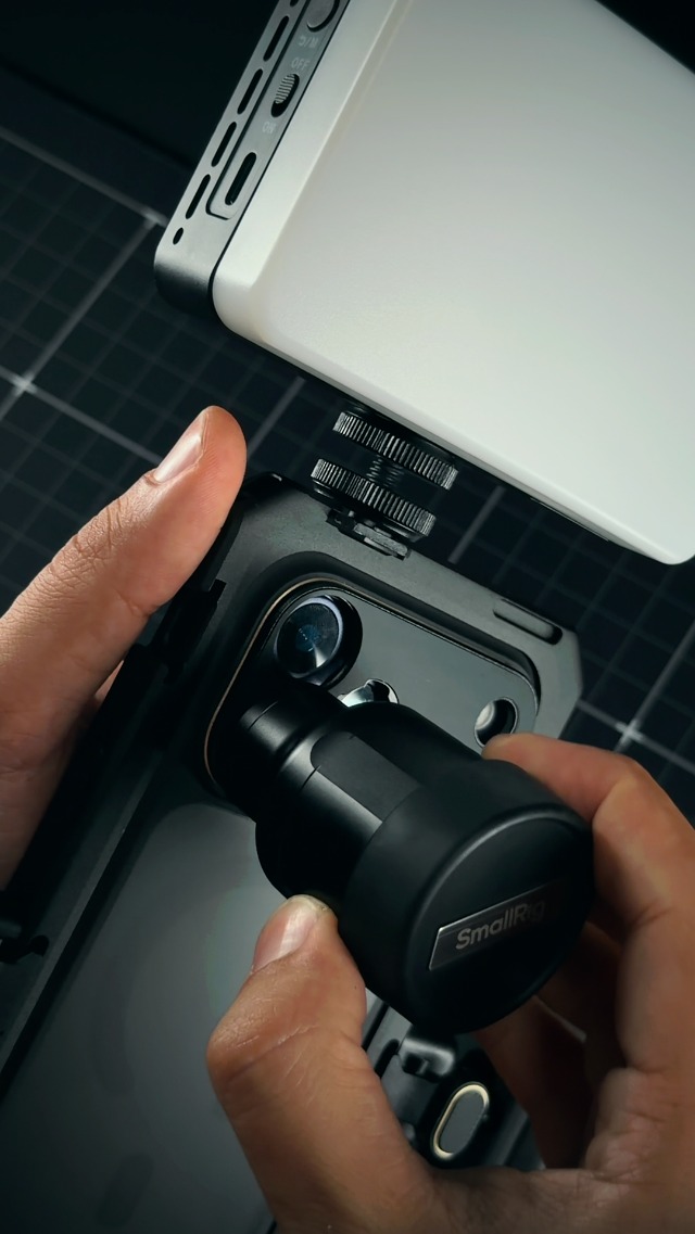 Amazon.co.jp: SmallRig iPhone 17 Pro用 スマホビデオケージ デュアル