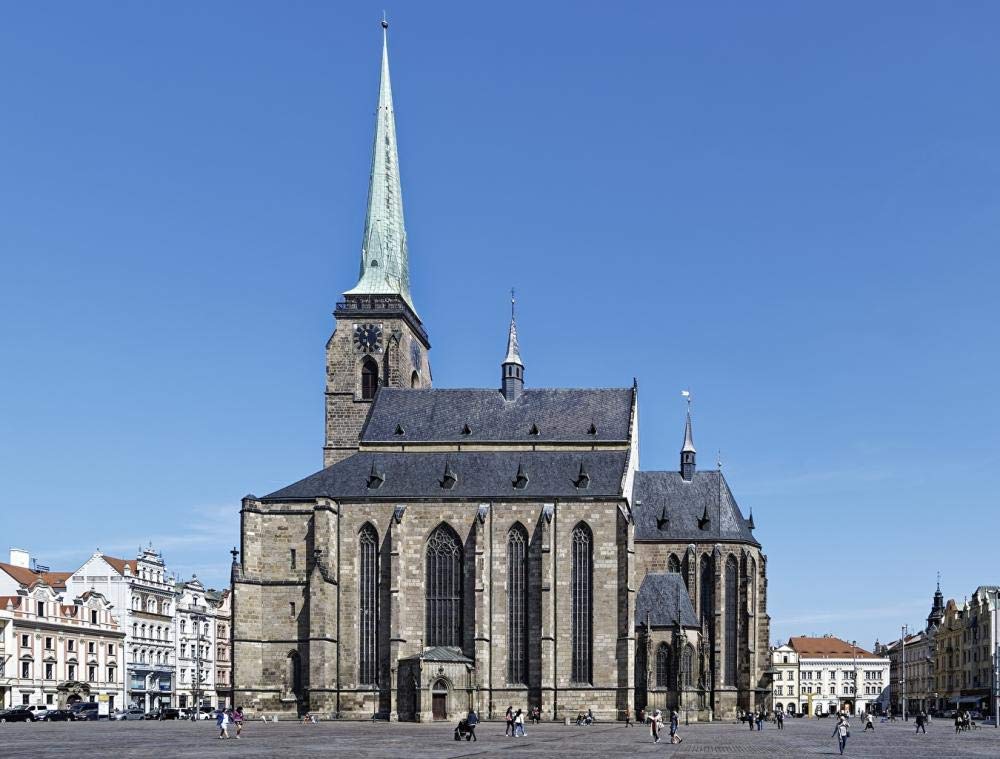 Cathedral Czech Republic Town square CitiesAdult puzzle children 1000 pieces wooden puzzle game gift home decoration special travel souvenir