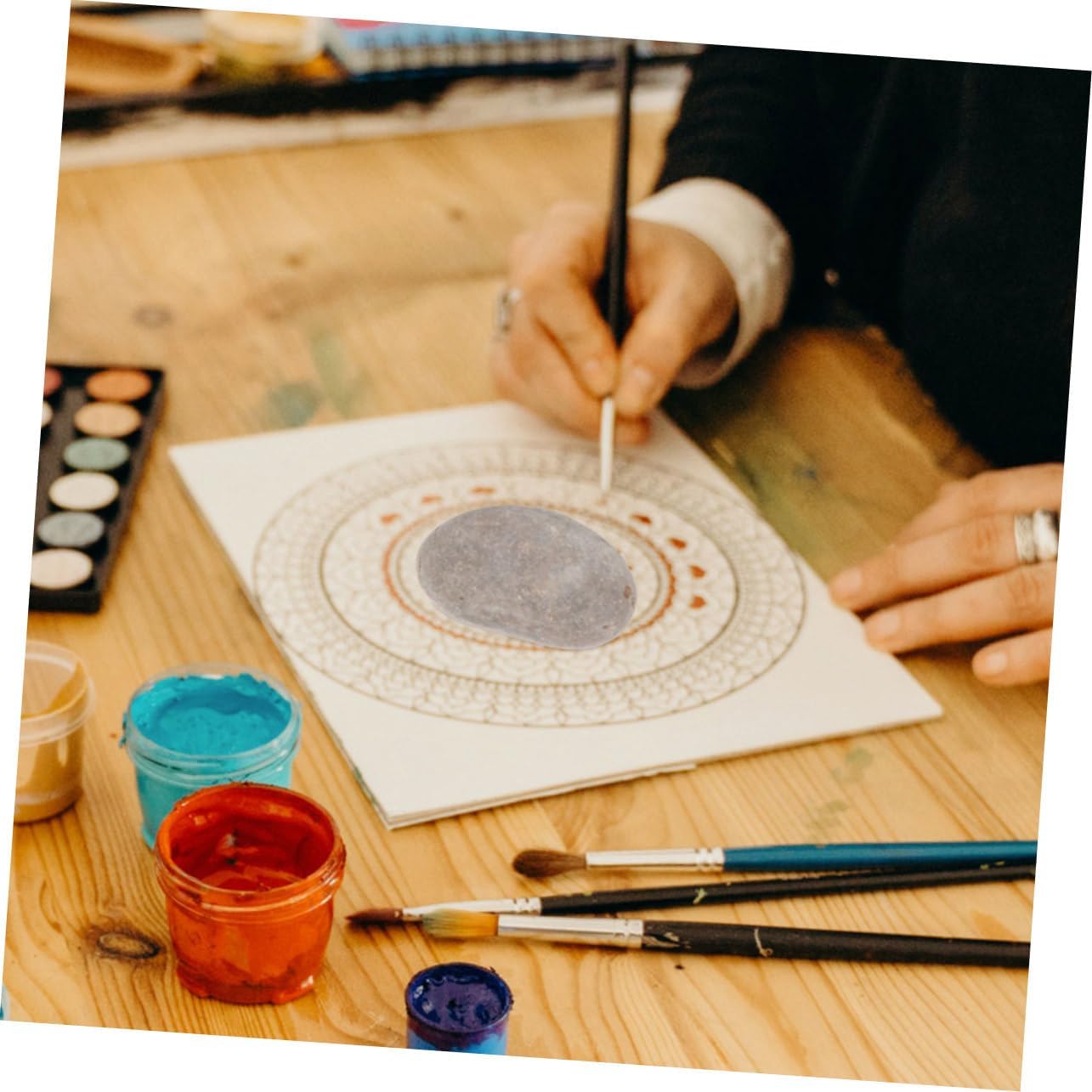 10Pcs Creative Smooth Painting Stones for DIY Crafts Natural Pebbles for Arts Imagination Development Durable Keepsakes Flat Rocks for Home Decor and Fish Tanks