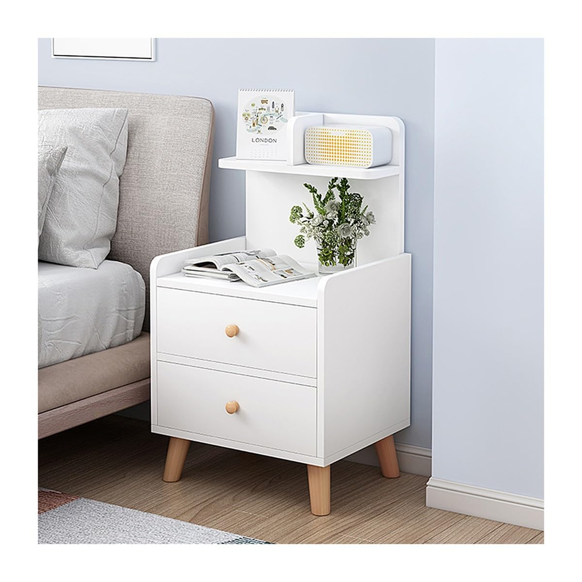 Table de chevet haute avec 2 tiroirs pour une chambre moderne