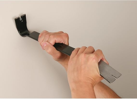 Performance Tool W2022 15 in. Heavy-Duty Flat Utility Pry Bar | Drop forged steel flat crowbar. Integrated nail puller. Rust resistant finish for pulling, prying and scraping