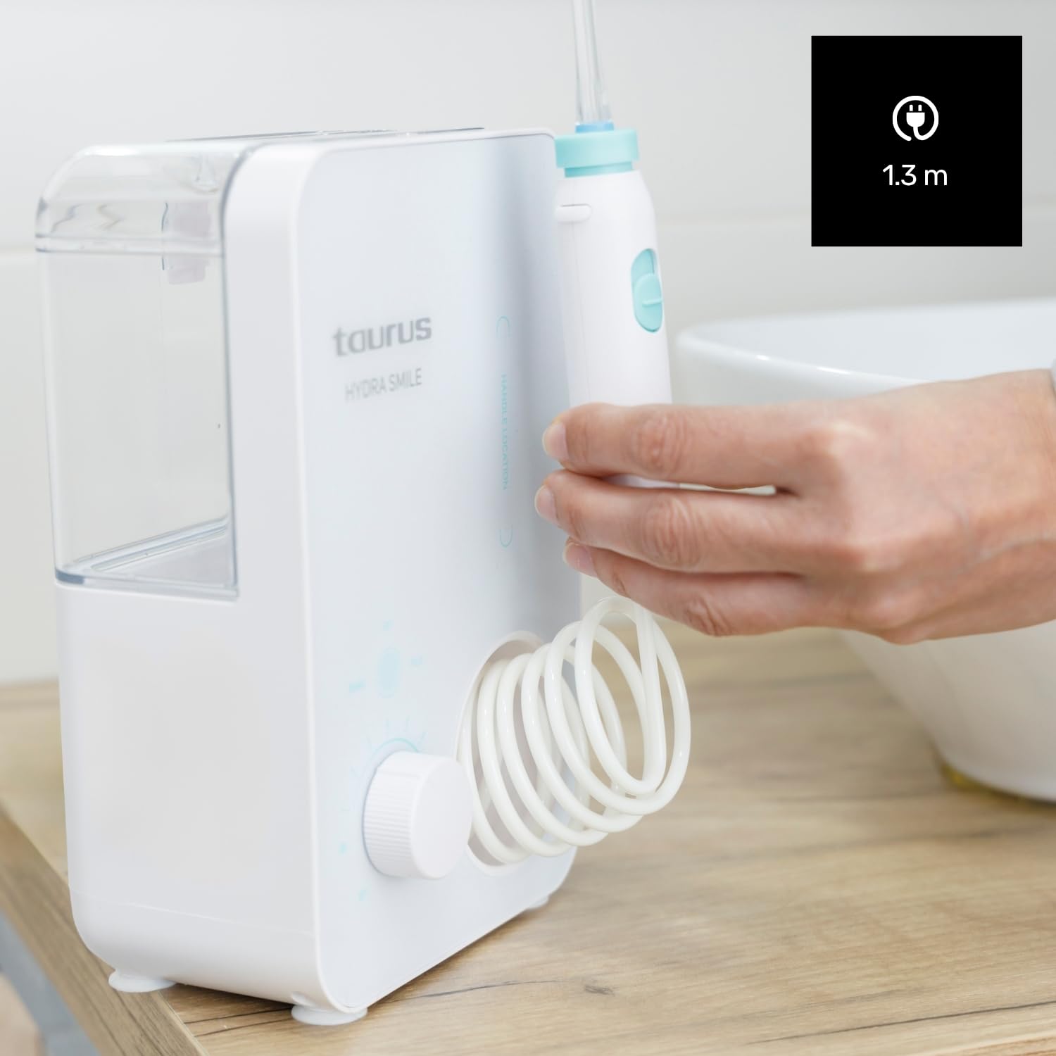 Taurus Irrigador Bucal Hydra Smile 20W 600ml 10 Presiones 3 Modos 7 Boquillas 1200-1700 Pulsos/min Control Táctil Auto Off