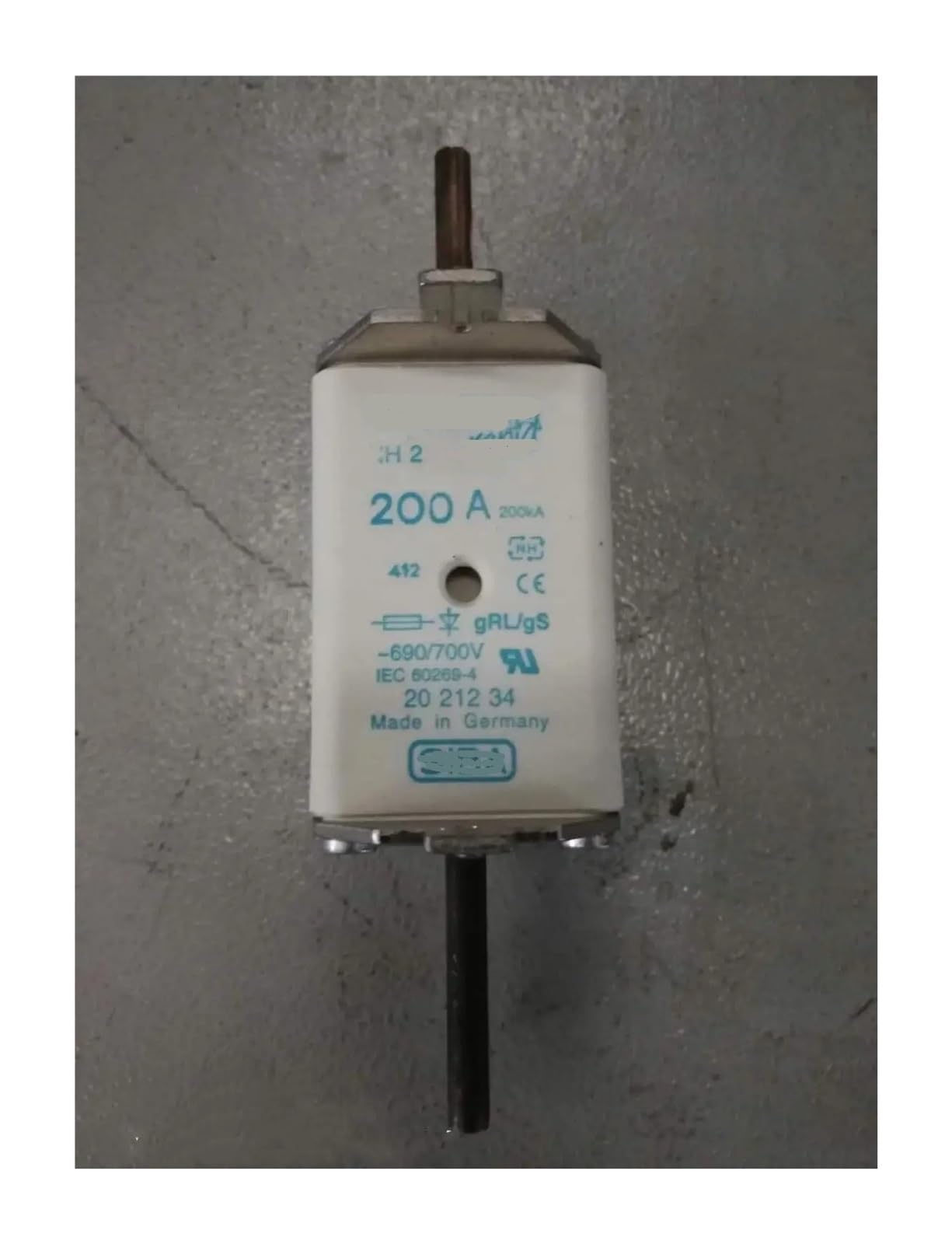 OGQNPJJCJ Fuses NH2 315A 690V 200KA 2021234 NH2 200A 690V 200KA 2021234 NH2 400A 500V 2000404(NH2 315A 2021234)