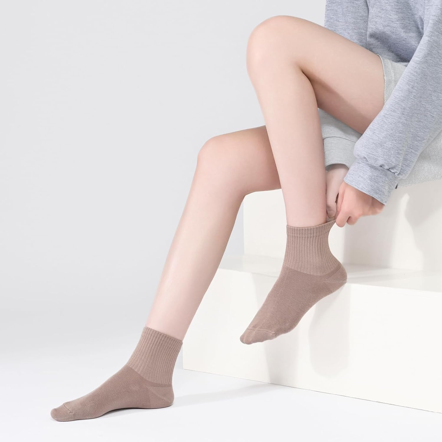 Women's Casual Thin Crew Socks (5-Pairs) - 95% Cotton Comfort Non-Binding Fit Everyday, Above Ankle Socks for Women